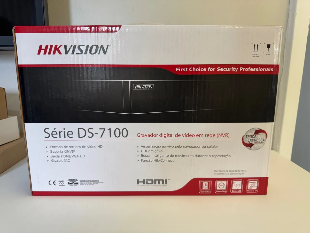 Gravador Digital de Vídeo em Rede Hikvision Série DS-7100
