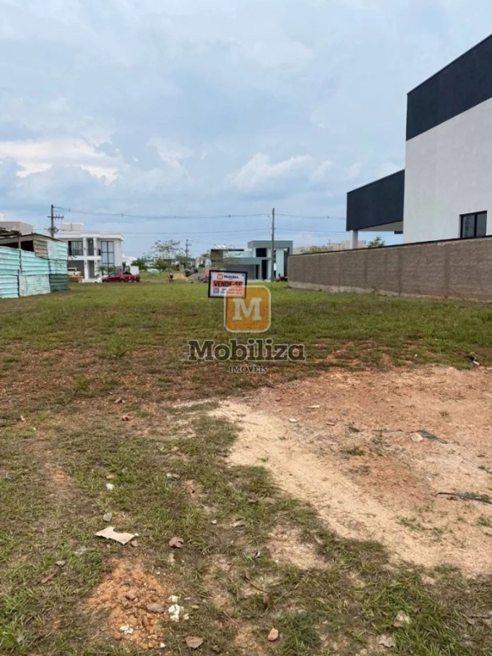 Lote com excelente localização dentro do Condomínio Alphaville com 426m²