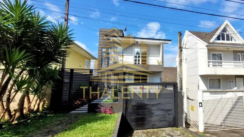 SOBRADO com 3 dormitórios à venda por R$ 699.000,00 no bairro Santa Cândida - CURITIBA / P