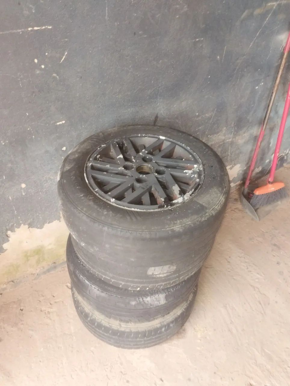 Roda Escort original 