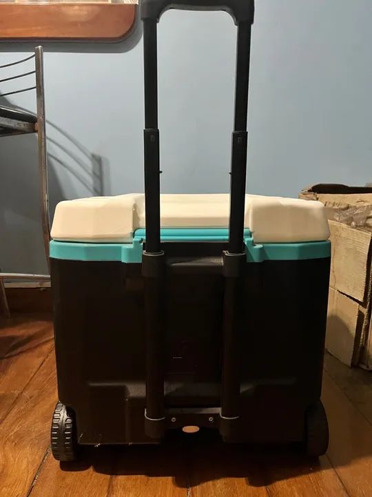 Cooler de rodinhas para camping e praia - Foto 4