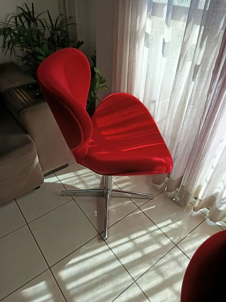 Poltrona giratória decorativa base inox - Foto 2