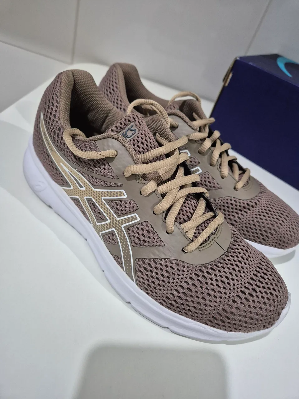 Tênis Asics Blocker tamanho 36