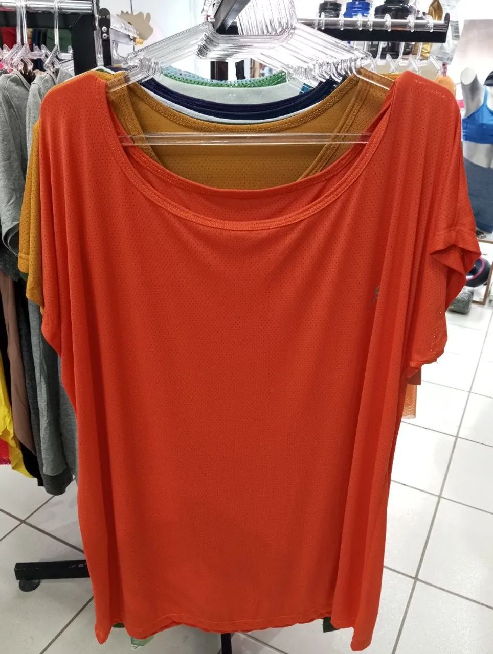Blusa Tule ou Dry Fit 