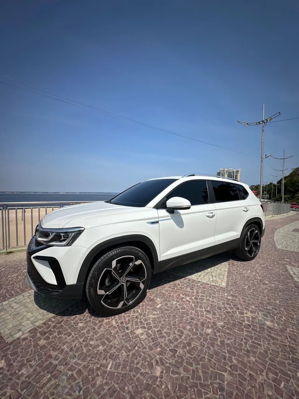 Jogo de Pneus e Rodas Aro 20, Audi SQ8