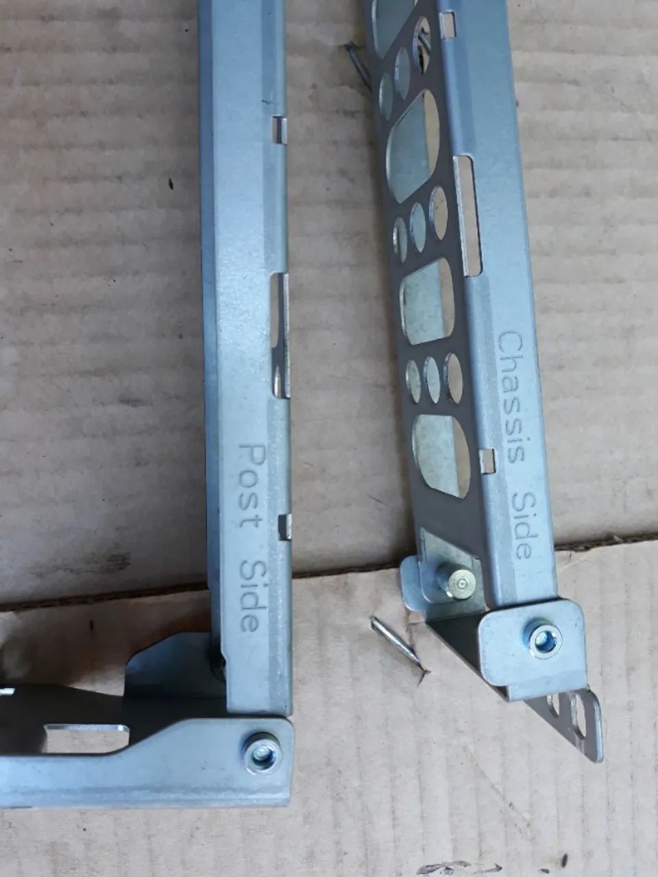 Braço de gerenciamento de cabos64307864694019123