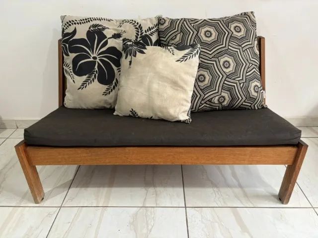 Sofá de Madeira c/ Almofadas 120x70x60cm Tok Stok