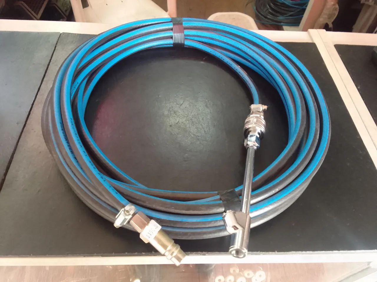Mangueira de Ar Pneumática com Bico (loja) para Encher Pneus