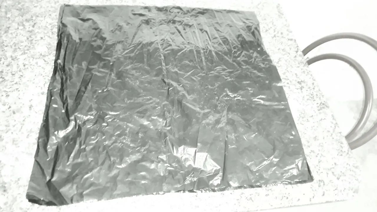 Saco plástico de 300 litros preto reforçado 