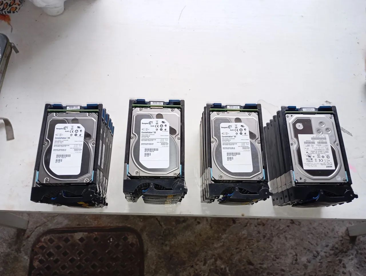 20 unidades de HDs Para Servidores.