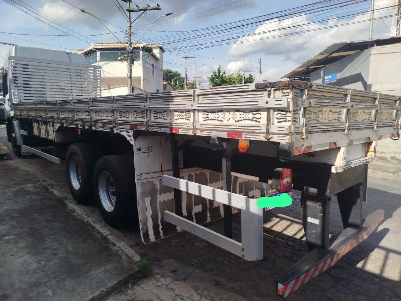 Carroceria madeira caminhão truck - Foto 2