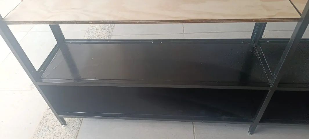 Balcão Vitrine em Aço Industrial - Visual Renovado para o seu Negócio - Novo  - Foto 6