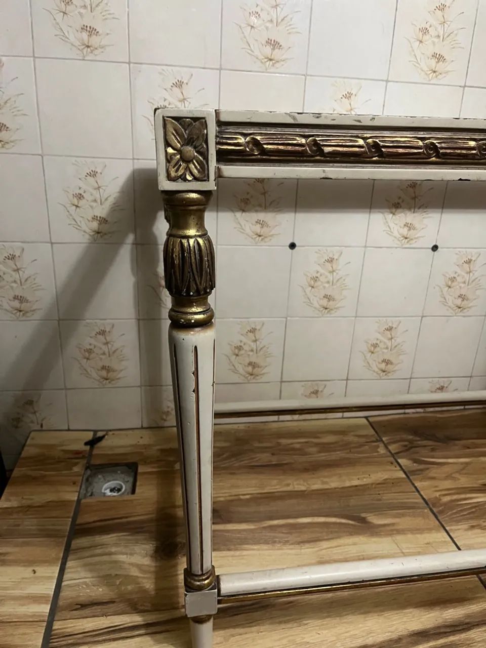 Mesa Lateral Decorativa Clássica s/ tampo - Foto 5