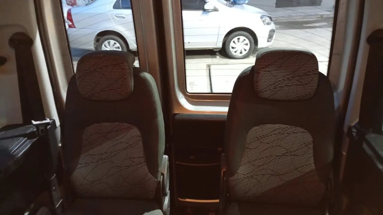 Fiat Doblo Essence 1.8 Flex 16V 5P 2021 - Foto 13