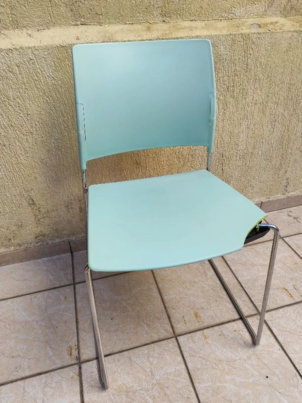 Cadeira Fixa Verde Claro Cromada Cavaletti 