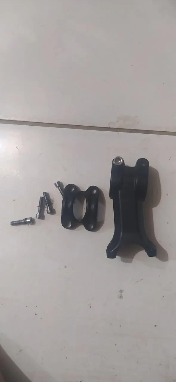 Mesinha/suporte para guidão