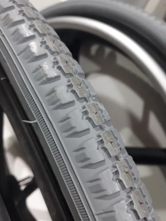 Cadeira de Rodas Monobloco Com Reclinação  - Foto 2