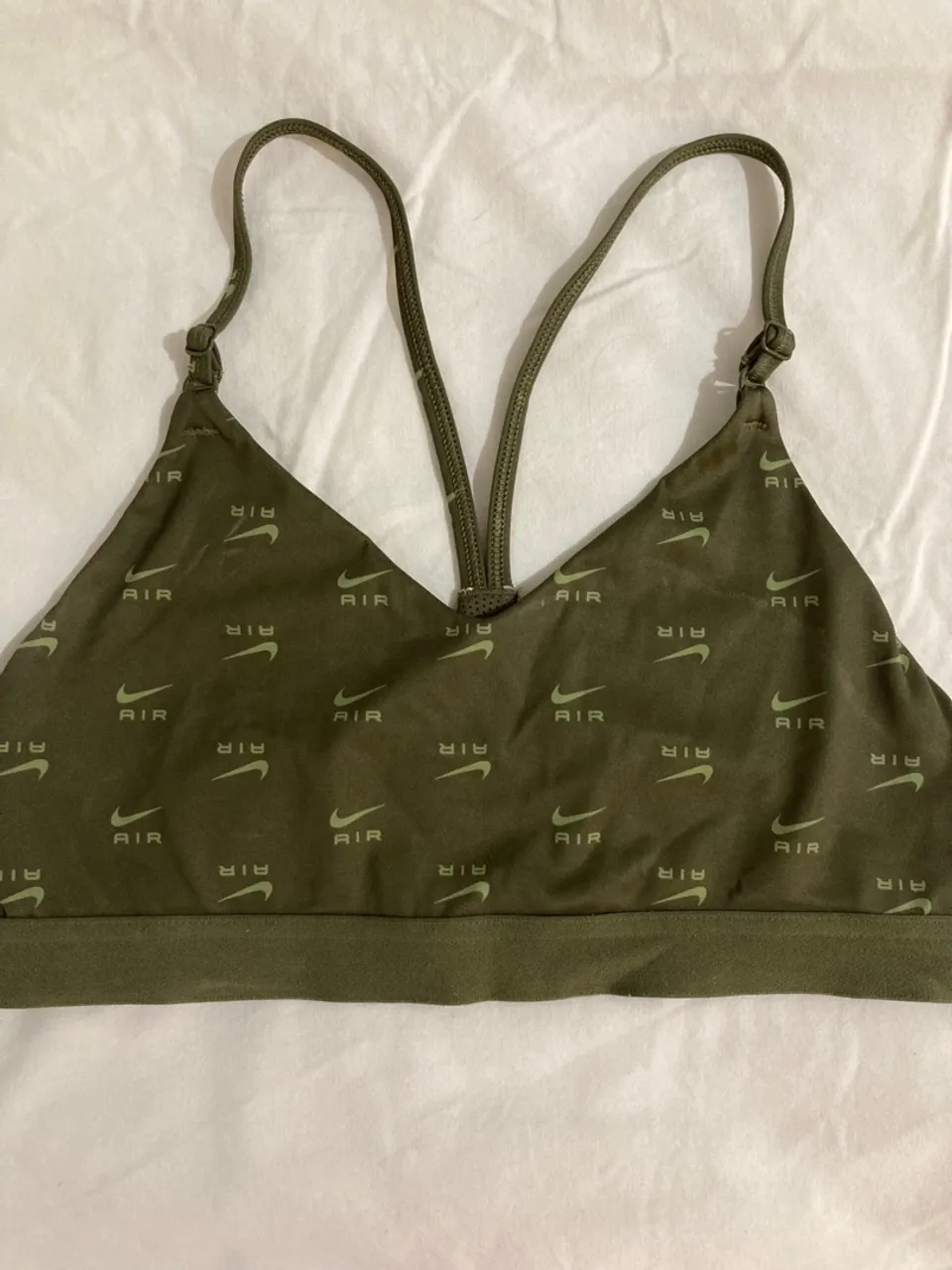 Top esportivo Nike Air