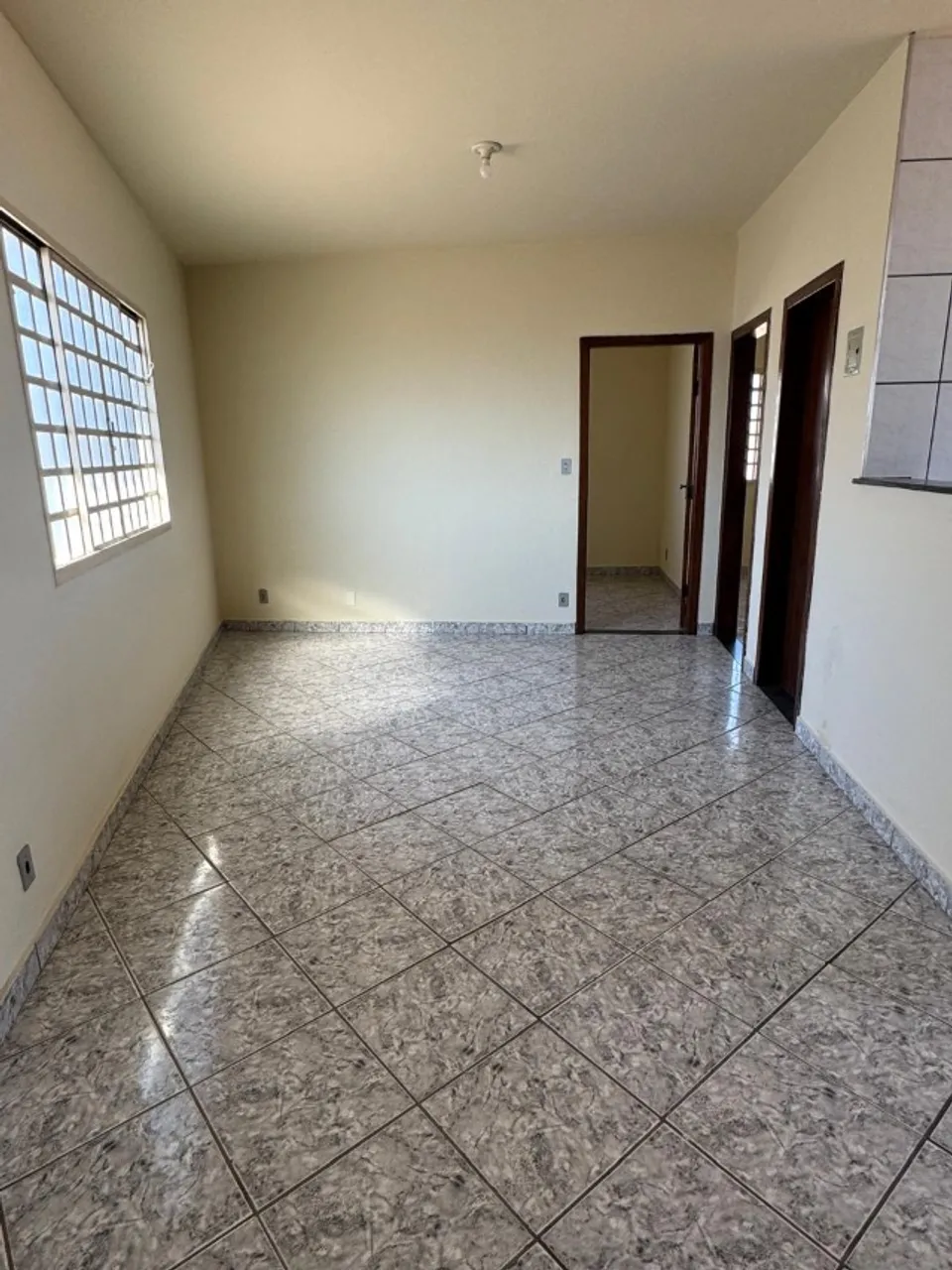 ALUGO APARTAMENTO SEM CONDOMÍNIO- SETE LAGOAS-BAIRRO PROGRESSO