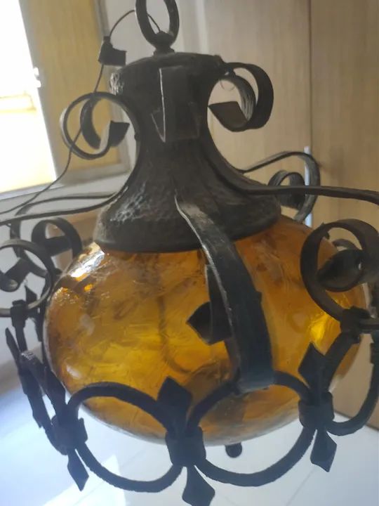 Lustre de Ferro Forjado com cúpula de vidro - Foto 4