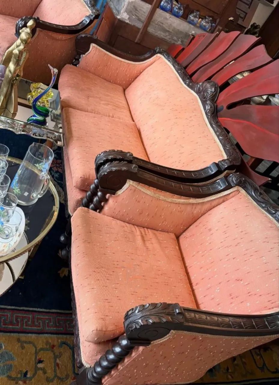 CONJUNTO DE SOFÁ COLONIAL EM PERFEITO ESTADO 64341591331587121