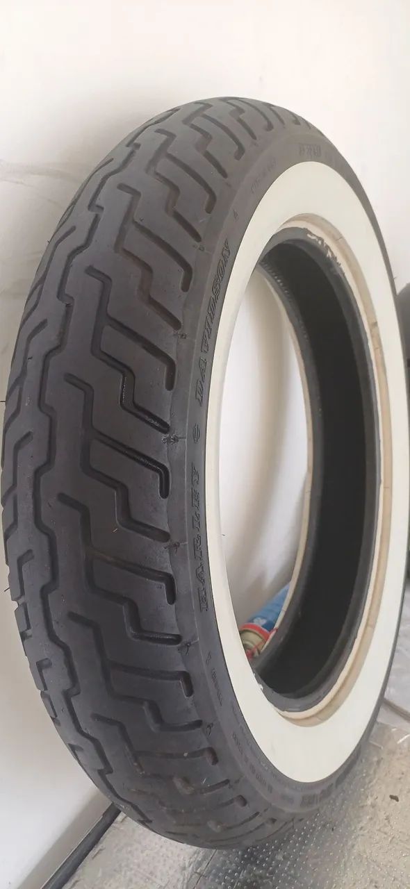 Pneu dianteiro Faixa branca  130/90/16