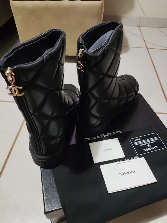 Botas Chanel Preta - Foto 2
