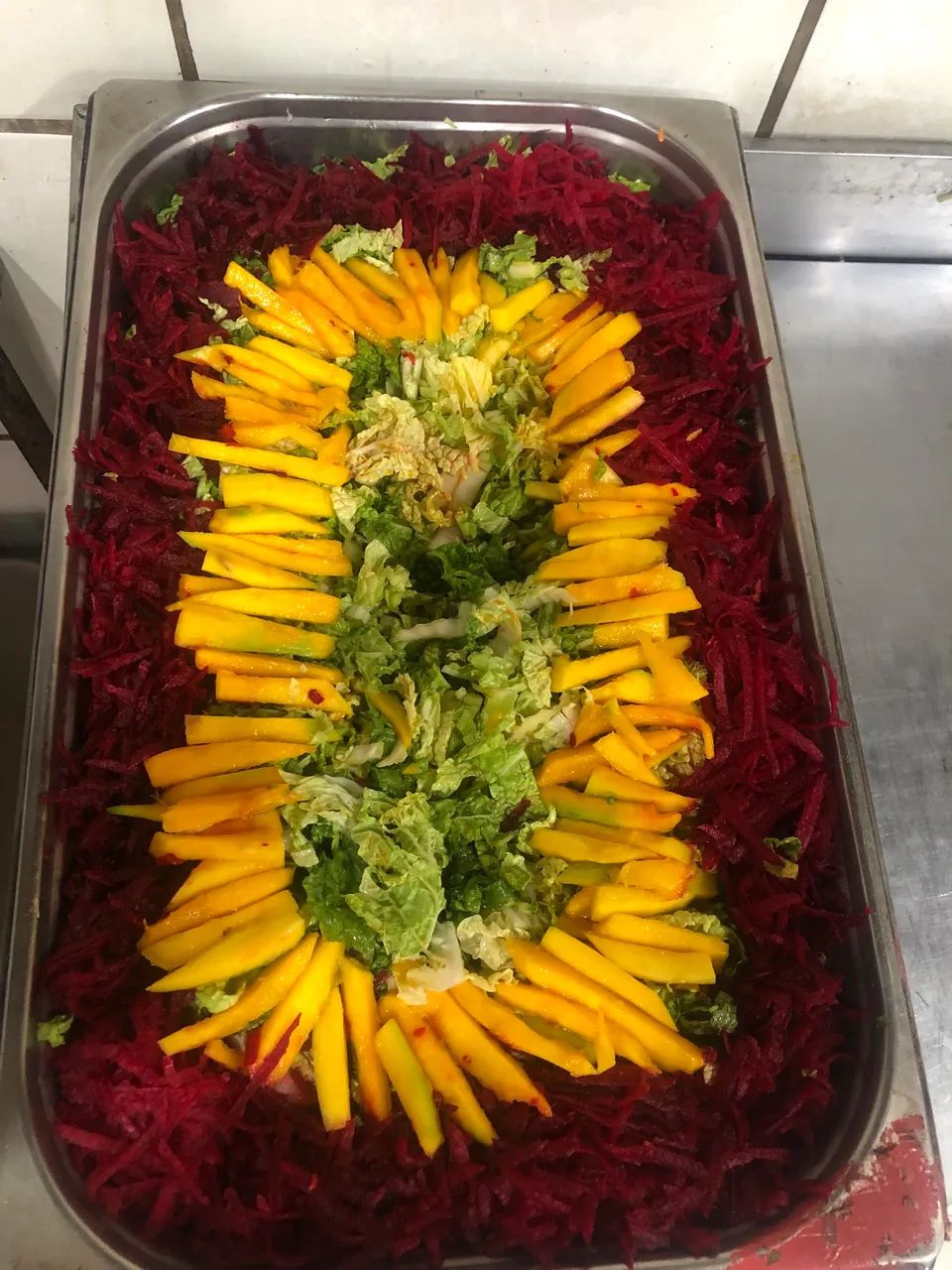 Auxiliar de cozinha e cozinheira  - Foto 2