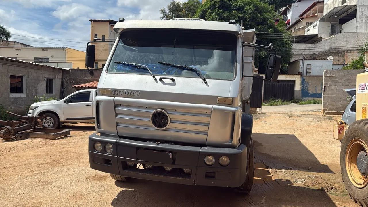 Vendo VW 18.310 Titan 2004