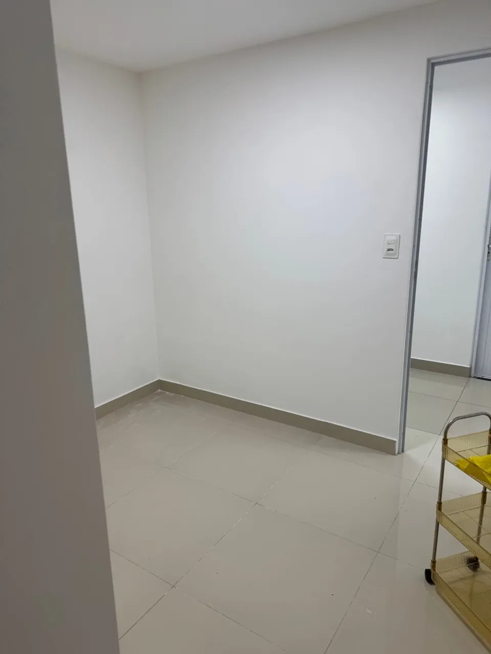 Alugo salas em salão de beleza