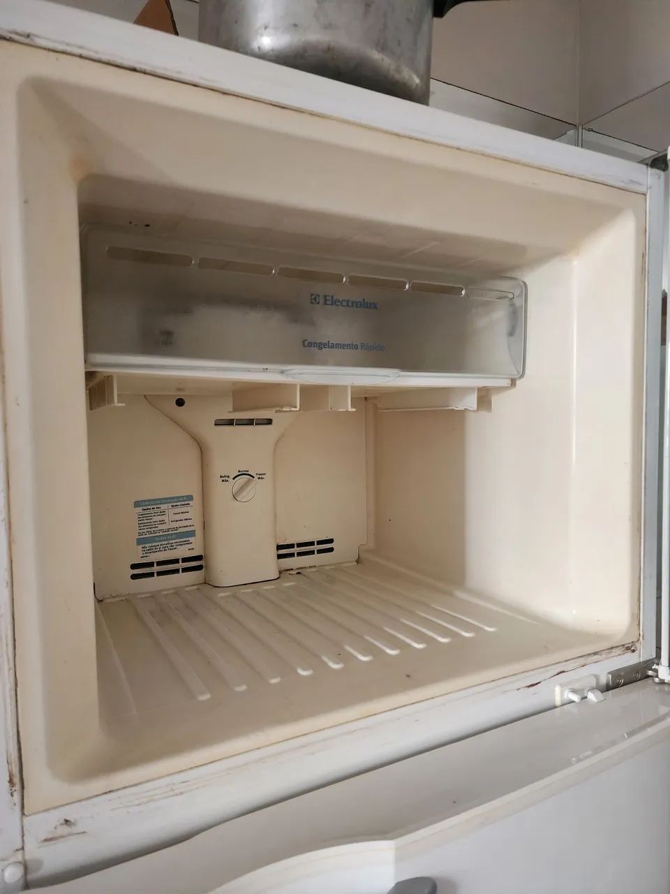 Geladeira Frost Free DF37 Electrolux USADA EM FUNCIONAMENTO  - Foto 4