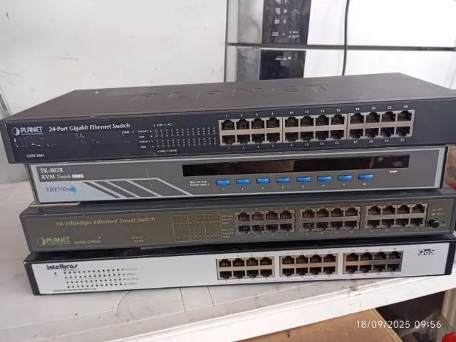 switchs 4 und. com defeito para tirar peças - Foto 2