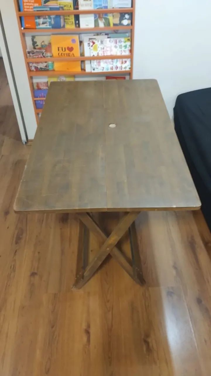 Conjunto de mesa e cadeiras dobráveis em madeira  - Foto 3