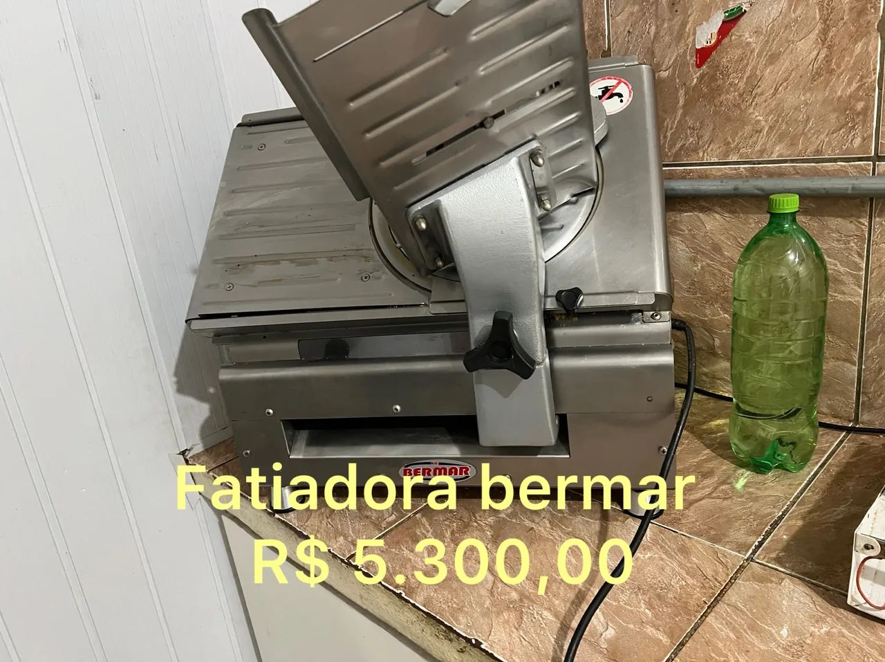 Vendo Fatiadora de frios 
