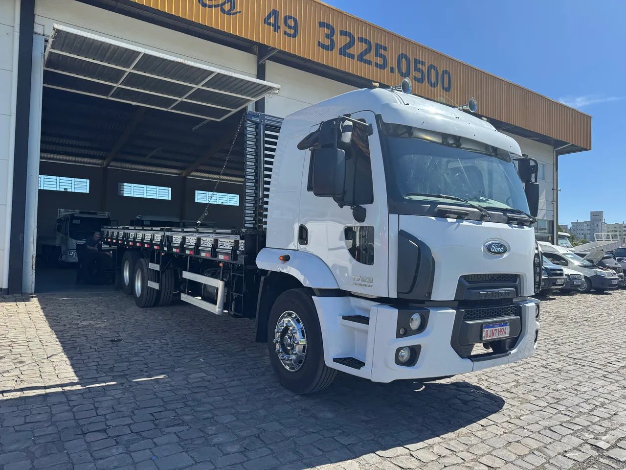 Cargo 2423 automático 