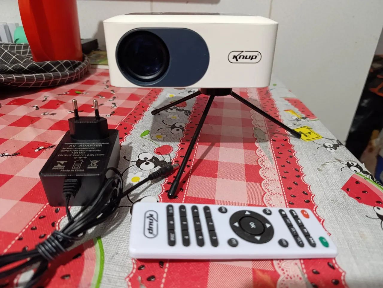 Retro projetor Knup pj003, novo e testado 