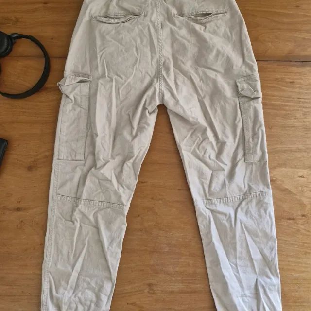 calça cargo bege - Foto 3