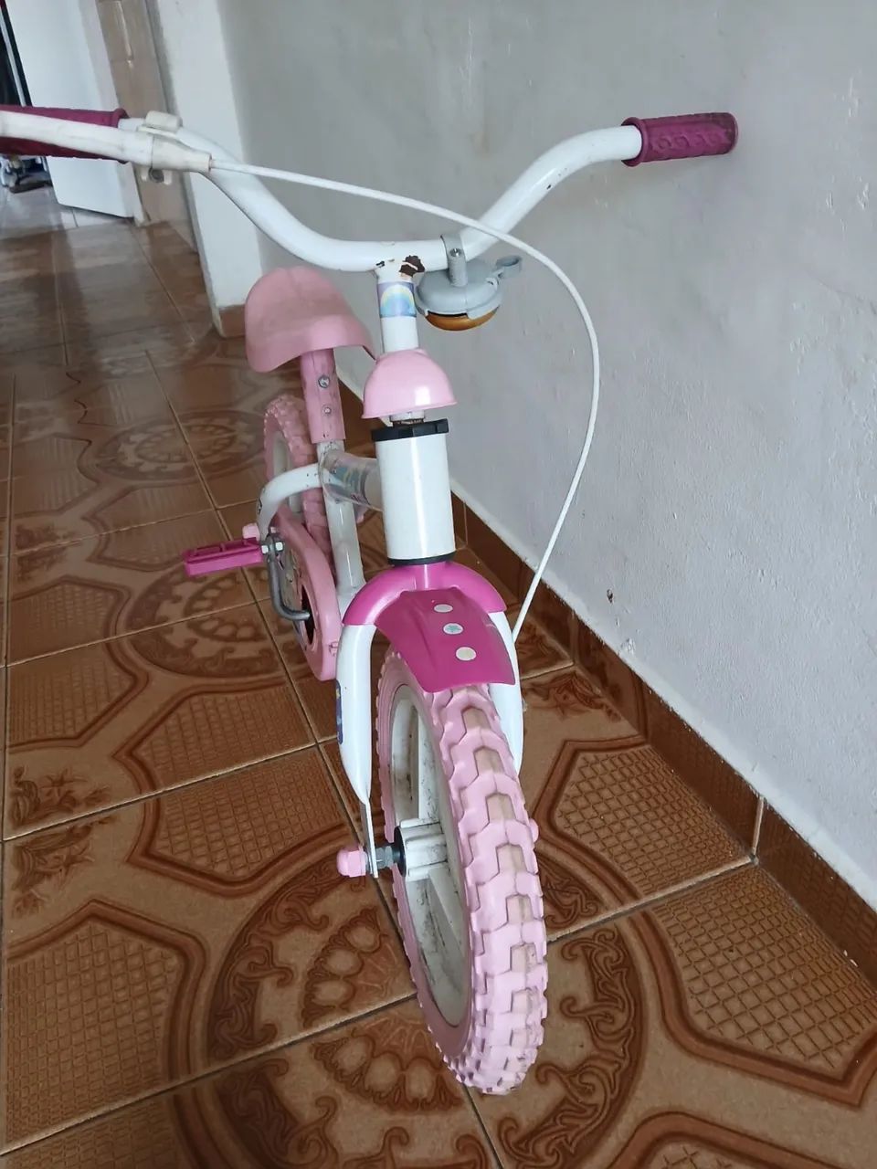 Bicicleta Aro 12 Infantil Styll Magic Rainbow Rosa e Branco  menina  - Foto 4