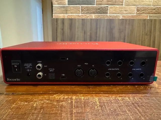 Focusrite Scarlett 18i8 gen 3 - Foto 2