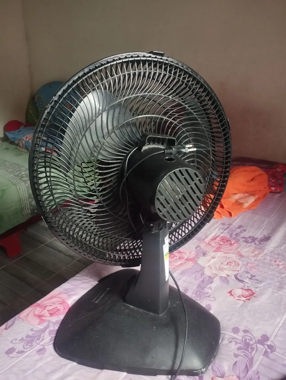 Ventilador de Mesa Cadence - Ótimo estado!