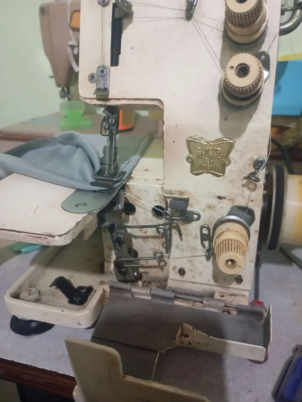 Máquina de costura  - Foto 4