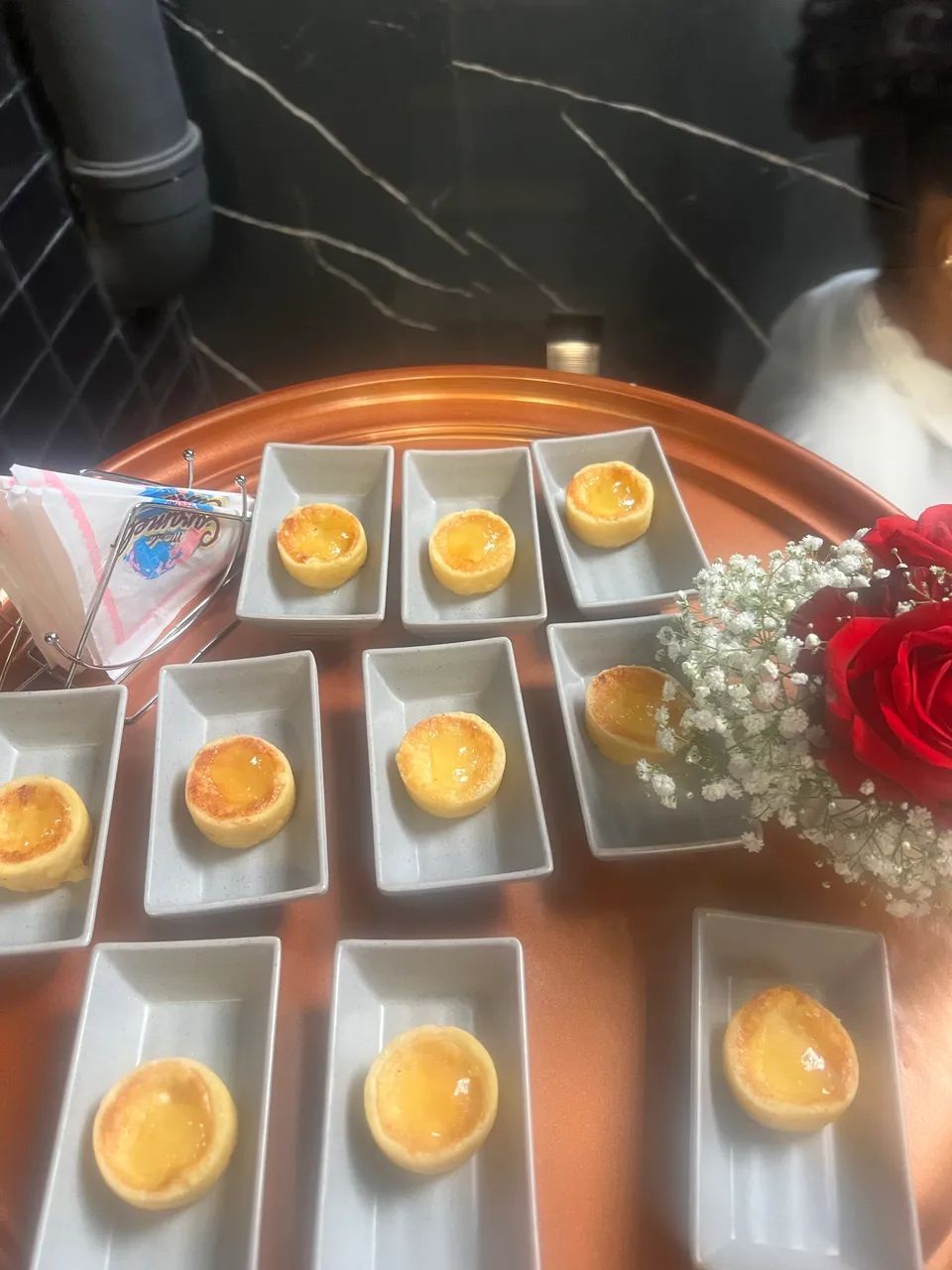 Garçons, fritadeira e auxiliar para eventos  - Foto 5