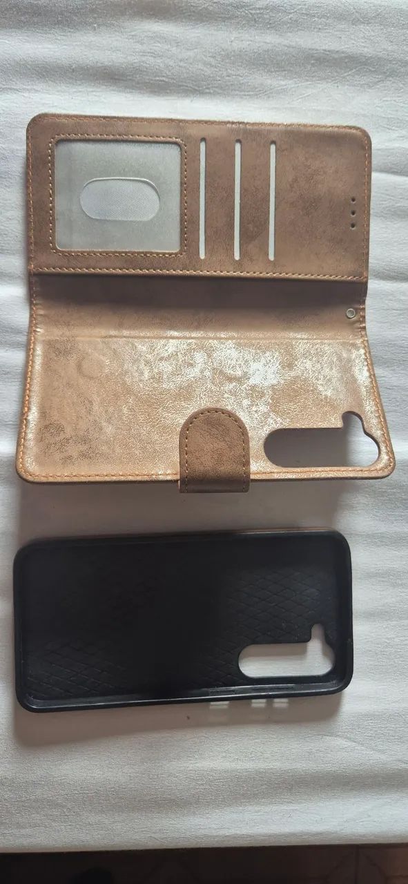 Capa magnética em couro Samsung Galaxy S23+ - Foto 2