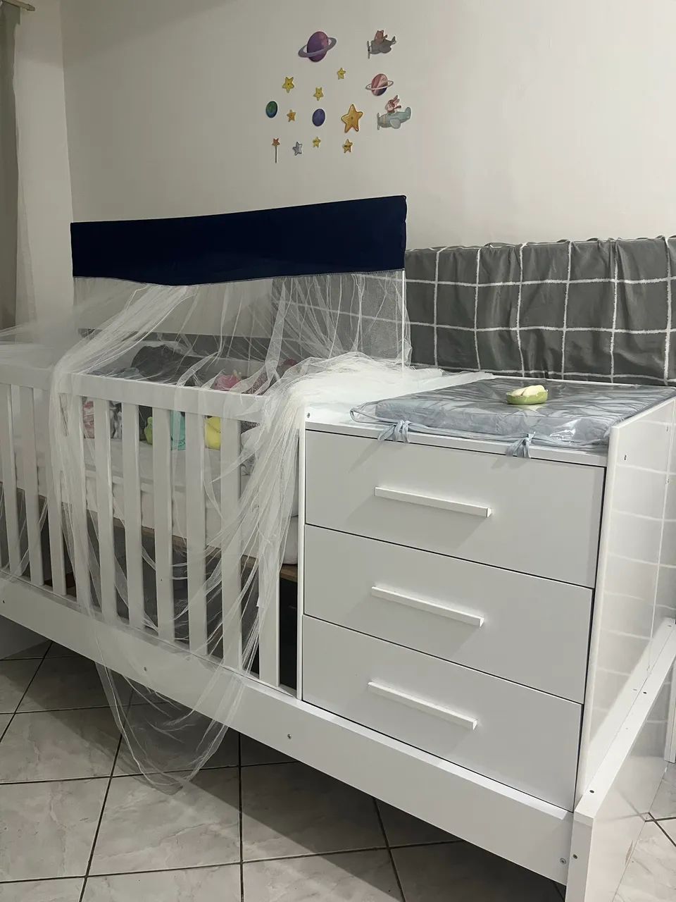 Berço com cômoda trocador e colchão  - Foto 2