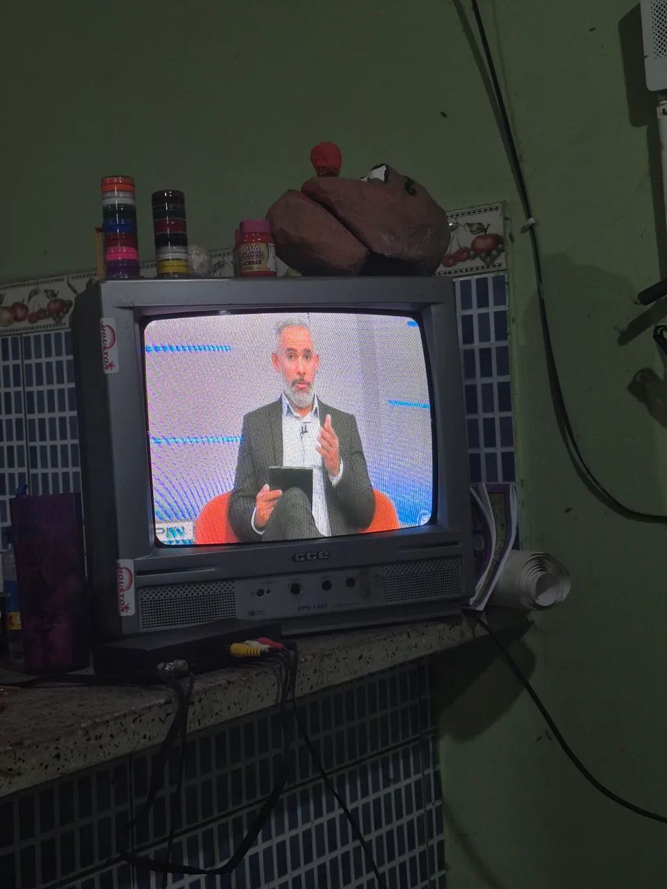Conversor digital (Kit com cabos, controle, conversor, pilhas e antena) - Foto 4