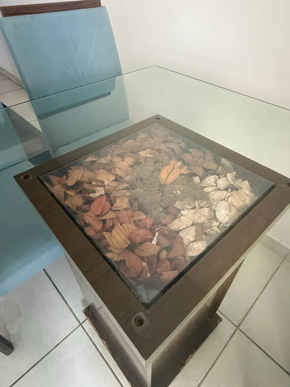 Mesa de jantar com 4 cadeiras65048988350466120