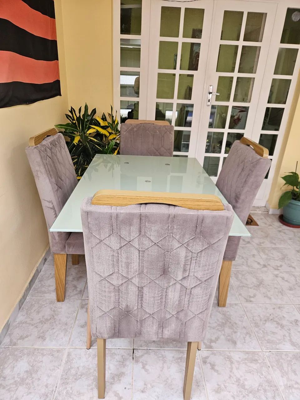 Mesa de jantar com 4 cadeiras  - Foto 2