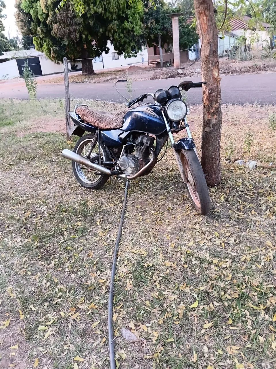 Titan 125 2003  - Foto 4