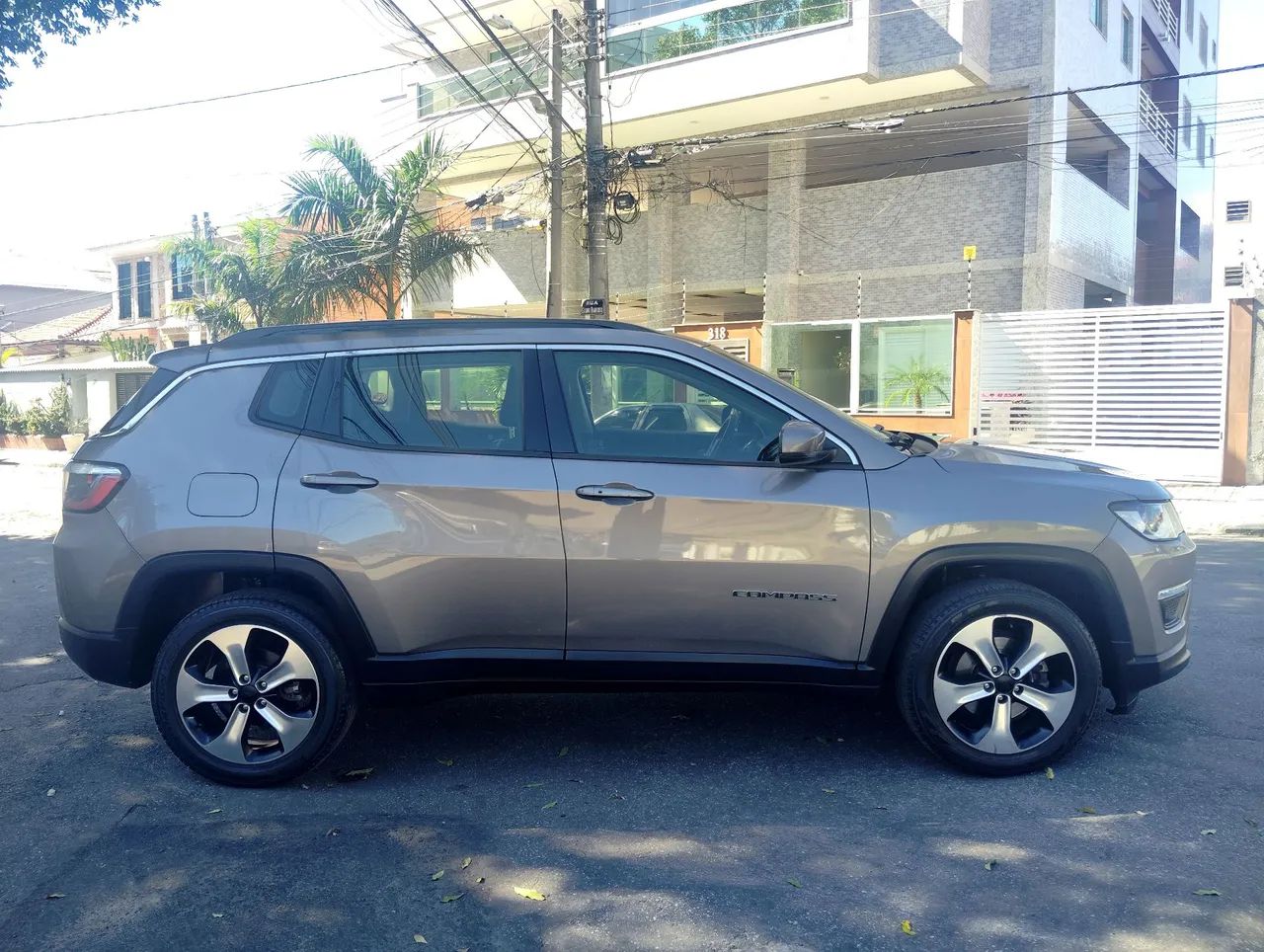 Jeep Compass Longitude 2.0 4X2 Flex 16V Aut. 2017 - Foto 4