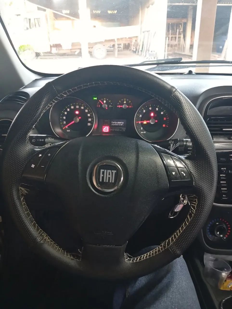 Fiat Punto Punto ESSENCE Dualogic 1.6 Flex 16V 5p 2013